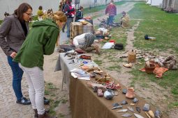 Prozkoumejte archeologii zblízka při Mezinárodním dni archeologie  na pardubickém zámku