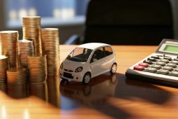 Když je pojistka na auto příliš drahá. Kdy můžete vypovědět povinné ručení či havarijní pojištění