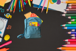 Sbírka školních potřeb pomůže dětem v regionu. Zapojit se můžete už nyní