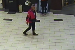 AKTUALIZACE: Kurýrka zapomněla potvrdit vklad v bankomatu, zmizelo 16 tisíc!