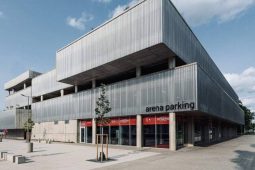 Arena parking zabodoval v soutěži Stavba roku. Jako jediný získal ocenění