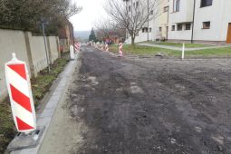 Silnice na ulici K Terezovu se kvůli opravám uzavře