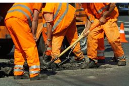 Bagry místo zimní pauzy: ŘSD slibuje práce na dálnicích po celou zimu