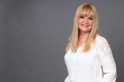 Věra Martinová slaví půlkulatiny jubilejním turné. Jeden z koncertů bude i v Třebíči