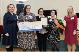 Lidskost a ochota pomáhat. Jihlavská nemocnice získala prestižní cenu za dobrovolnictví