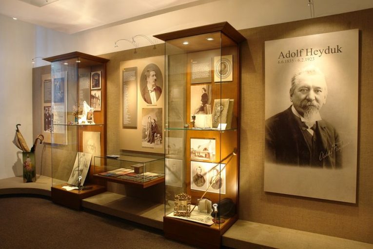 Expozice v Památníku Adolfa Heyduka. Zdroj foto: Prácheňské muzeum v Písku