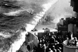 Kamikadze: Pravda o pilotech, kteří se stali zbraní