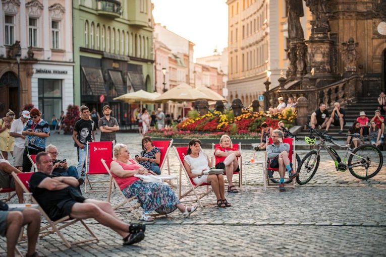 Večerní pohoda u Trojice v Olomouci
