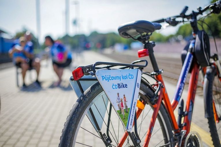 Jízdní kolo z cyklopůjčovny ČD Bike