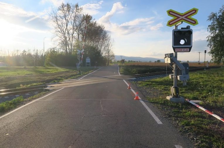 Železniční přejezd