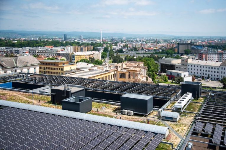 Fotovoltaika na střechách