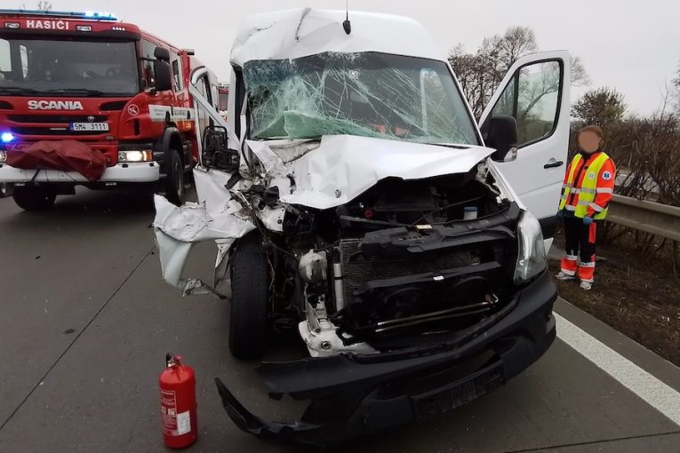 Dopravní nehoda na dálnici