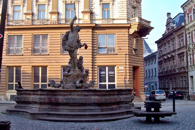 Merkurova kašna v Olomouci