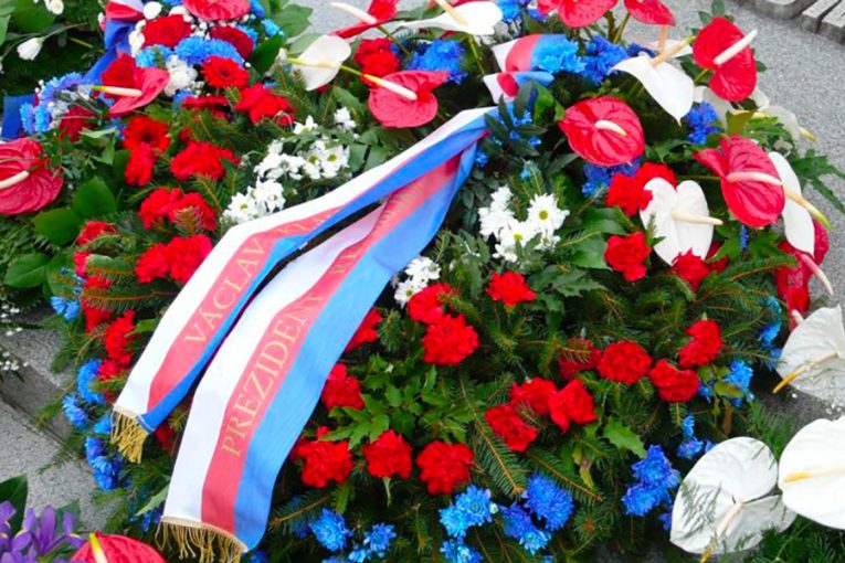 Věnec – trikolora