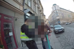 Koloběžkáři pod drobnohledem: Porušují pravidla častěji než cyklisté