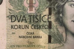 Šok v televizním studiu: Zloděj ukradl kabelku přímo během natáčení!