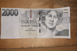 Kopírka místo peněženky! Policie dopadla padělatele, který si tiskl peníze na jídlo