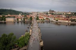 Prahou na plný plyn: Překonejte své limity na půlmaratonu!