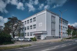Mělnická stavební průmyslovka projde další modernizací: nové laboratoře, dílna i lepší zázemí