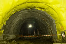 Tichá hrozba pod našima nohama: Půda, která se propadá – a rizika, o kterých moc nemluvíme