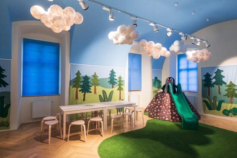 Expozice Zdeňka Milera, Krtkova herna. Foto: Karel Pazderka. Zdroj: Kladenský zámek