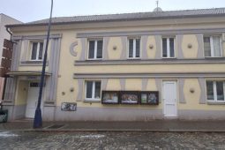 Adventní projekce zdarma. Benešovské kino oslaví stovku oblíbenými snímky