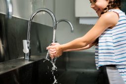 Jaké budou ceny vodného v příštím roce? Zdražovat se chystá Mladá Boleslav, Dobříš i Nymburk