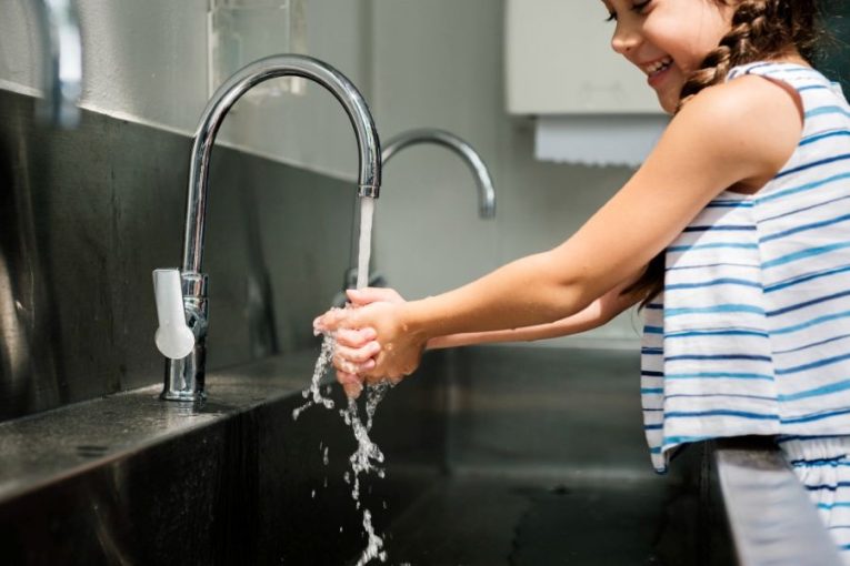 Jaké budou ceny vodného v příštím roce? Zdražovat se chystá Mladá Boleslav, Dobříš i Nymburk