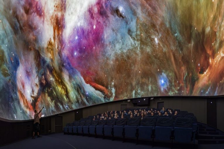 Zdroj foto: Hvězdárna a planetárium v Hradci Králové