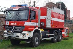 Plameny zachvátily kuchyň. Lidé unikli, škoda je 600 tisíc