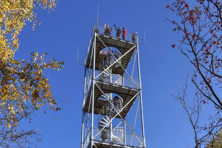 Rozhledna Žaltman, Královéhradecký kraj. Zdroj: Turistické informační centrum Malé Svatoňovice
