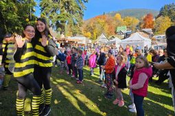 Tradiční Medové slavnosti lákají návštěvníky do srdce Krkonoš