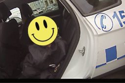 Video: Ztracený chlapec na ulici — strážníci zasáhli v pravý čas.