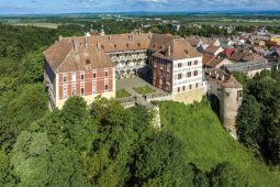 Časová schránka zmizí ve věžičce zámku Opočno