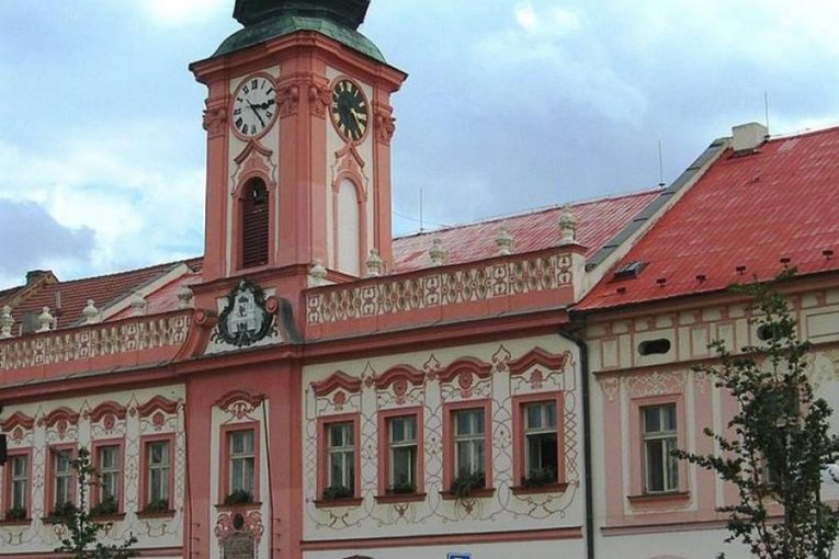 Purem Rakovnik Rakovník rozhodl, jak se projeví inflace ve změnách cen za služby a nájmy!